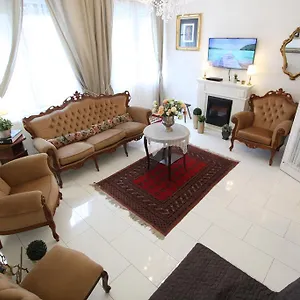 D.five Neo-baroque With Terrace Appartamento